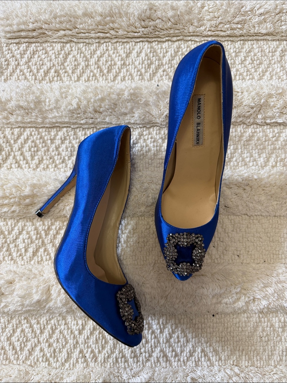 Vintage Electric Blue Satin Pointed-Toe Pumps with Jeweled Buckle